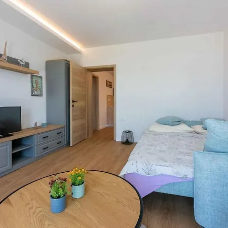 Apartment In 39143