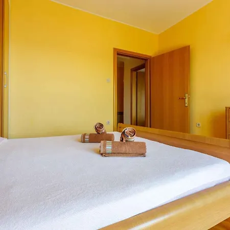 Apartment In 39143