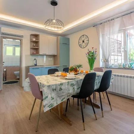 In 39143 Apartment Crikvenica