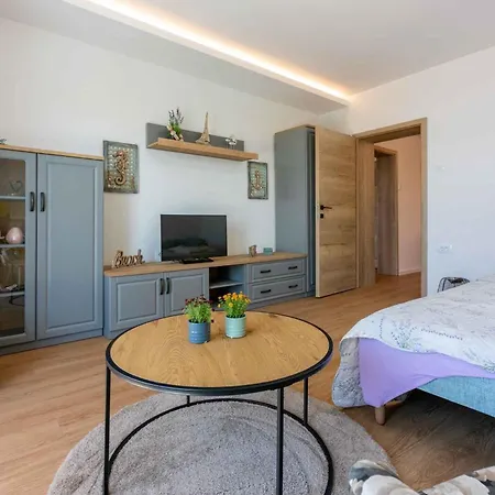 Apartment In 39143